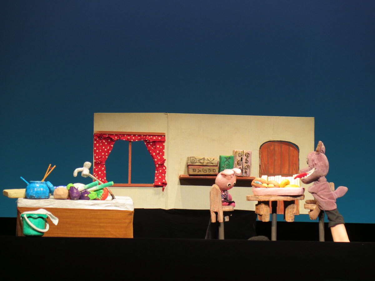 ばびぶ＆てぶくろ　人形劇「おおかみなんてだいすき」腹話術「ゴン太くんとあそぼう」ほか